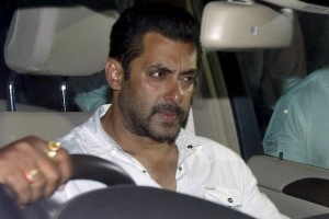 Bollywood actor Salman Khan sits in a car as he leaves a court in Mumbai, India on May 6, 2015. His five-year jail sentence has been suspended by an appeals