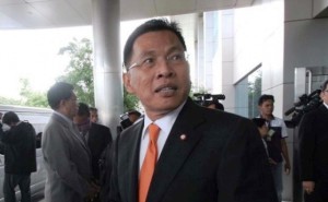  Former Pheu Thai Party, Commerce Minister Watana Muangsook.