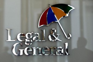 The logo of Legal & General insurance company is seen at their office in central London March 17, 2008.   REUTERS/Alessia Pierdomenico