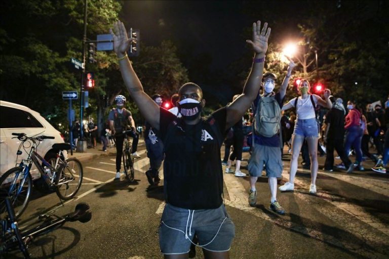 VIDEO: Police detain George Floyd protesters as they buck curfew restrictions in New York
