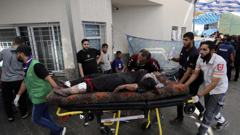 Israel launches raid on Gaza’s largest hospital — RT World News