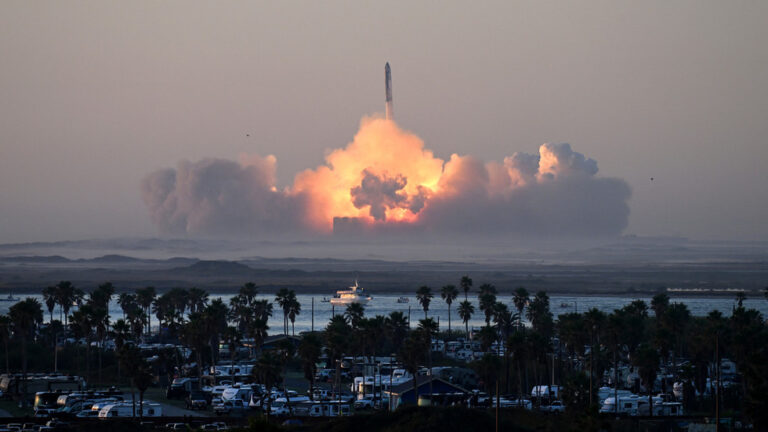 Second launch of SpaceX rocket ends in explosion (VIDEO) — RT World News