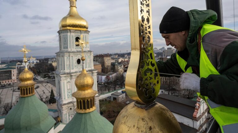 Authorities return restored golden crosses to the domes of Kyiv’s St Sophia Cathedral