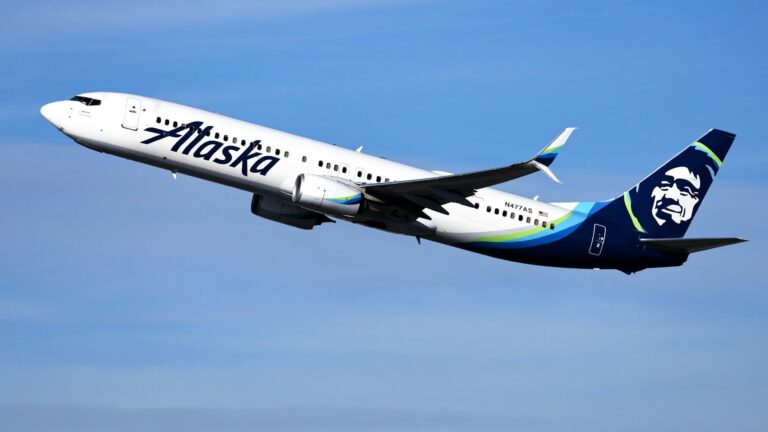 Alaska Airlines grounds Boeing 737 Max 9 fleet after section blows out midair