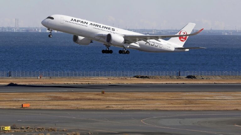 Runway at Tokyo’s Haneda airport reopens a week after fatal collision