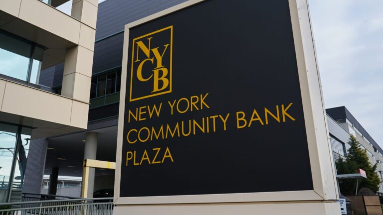 NYCB stock whipsaws after Moody’s cuts regional bank’s credit rating to junk