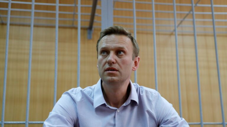 Putin’s spies ‘visited Alexei Navalny in prison to disconnect security cameras just 2 DAYS before he died’