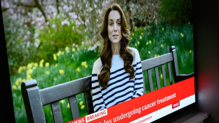 Kate Middleton   cancer diagnosis — RT World News