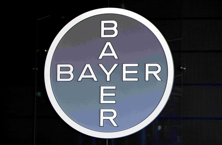 Major Bayer shareholder Harris backs CEO’s focus on internal restructuring 